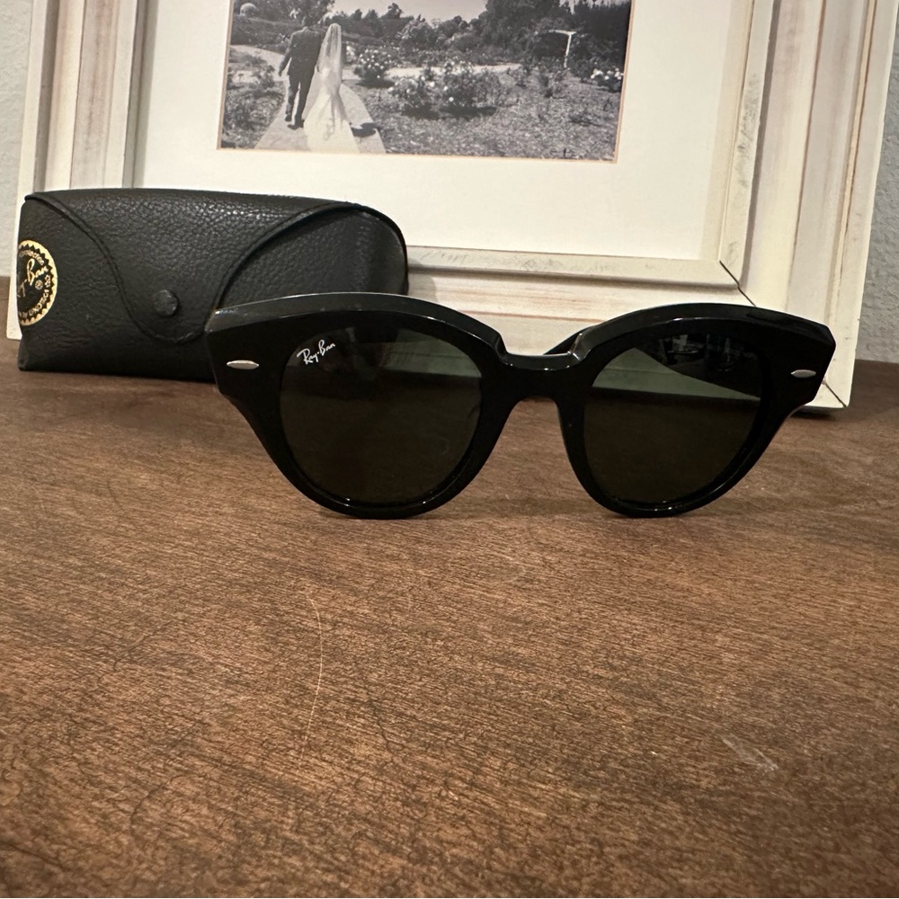 Ray-Ban Roundabout Black Sunglasses